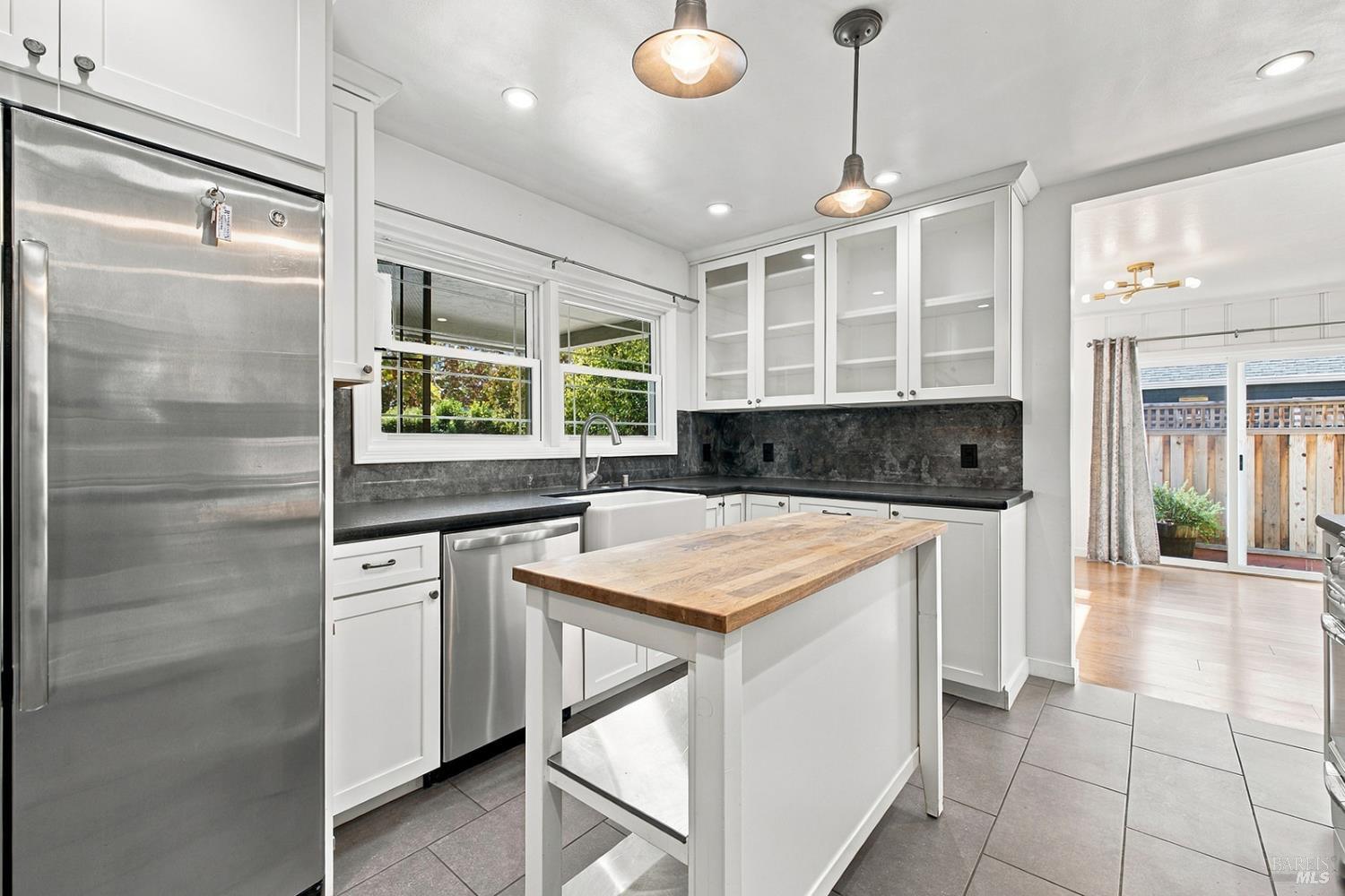 2817 Midway Drive Santa Rosa CA 95405