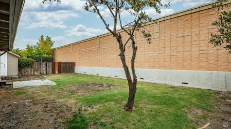 65 Arlington Drive Petaluma CA 94952