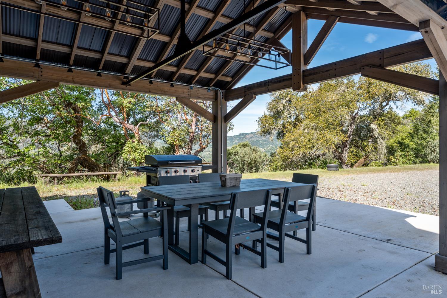2800 Feliz Creek Road Hopland CA 95449