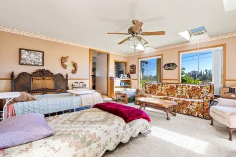 504 W Railroad Avenue Cotati CA 94931