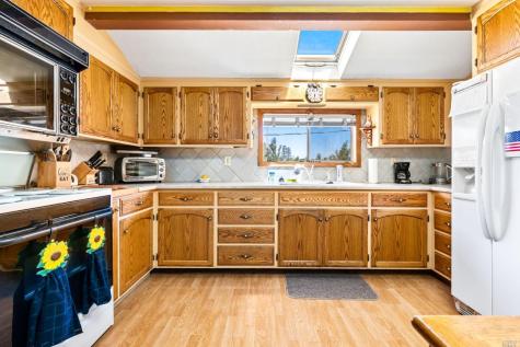 504 W Railroad Avenue Cotati CA 94931