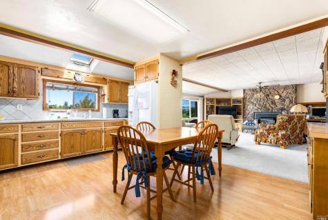 504 W Railroad Avenue Cotati CA 94931