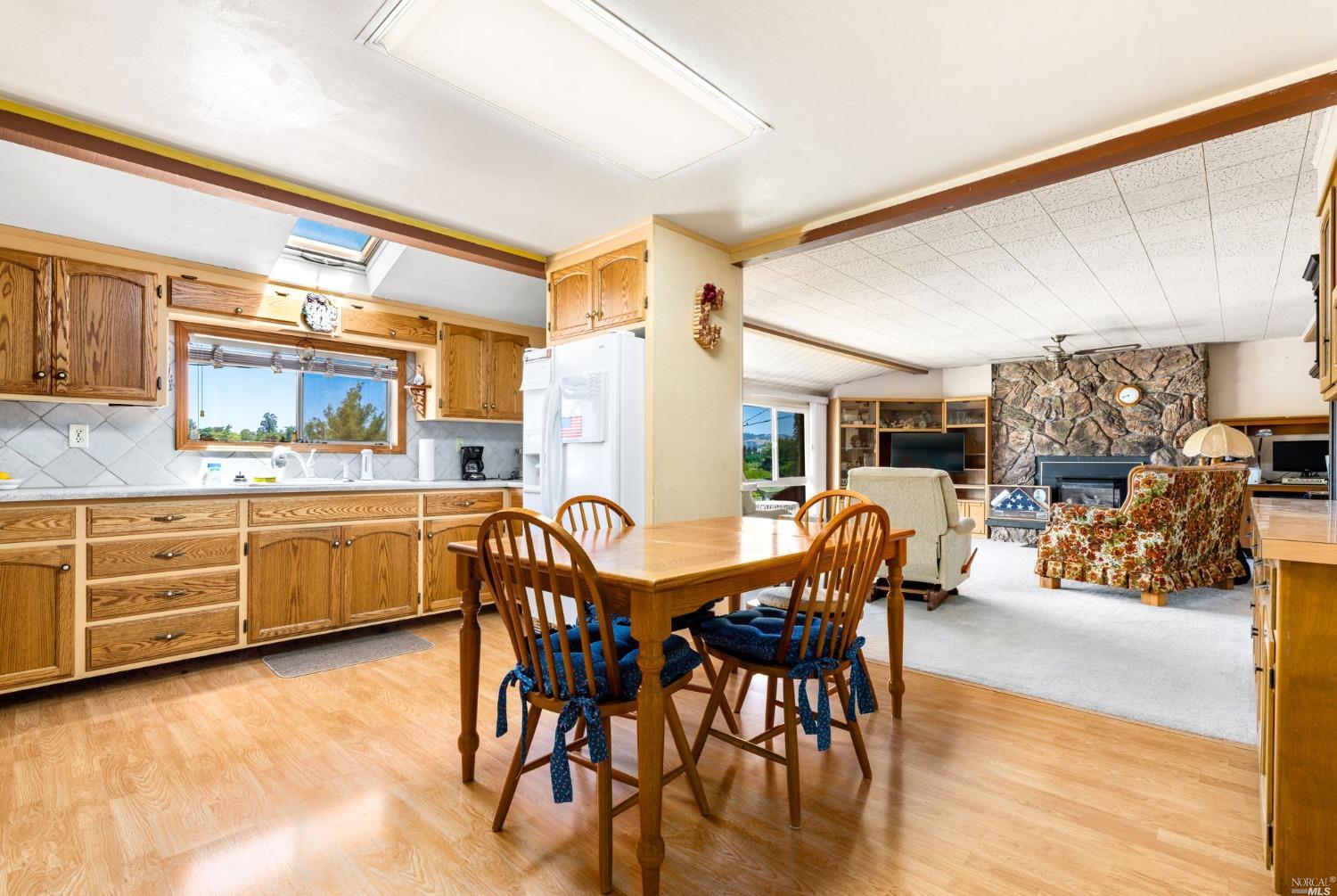 504 W Railroad Avenue Cotati CA 94931