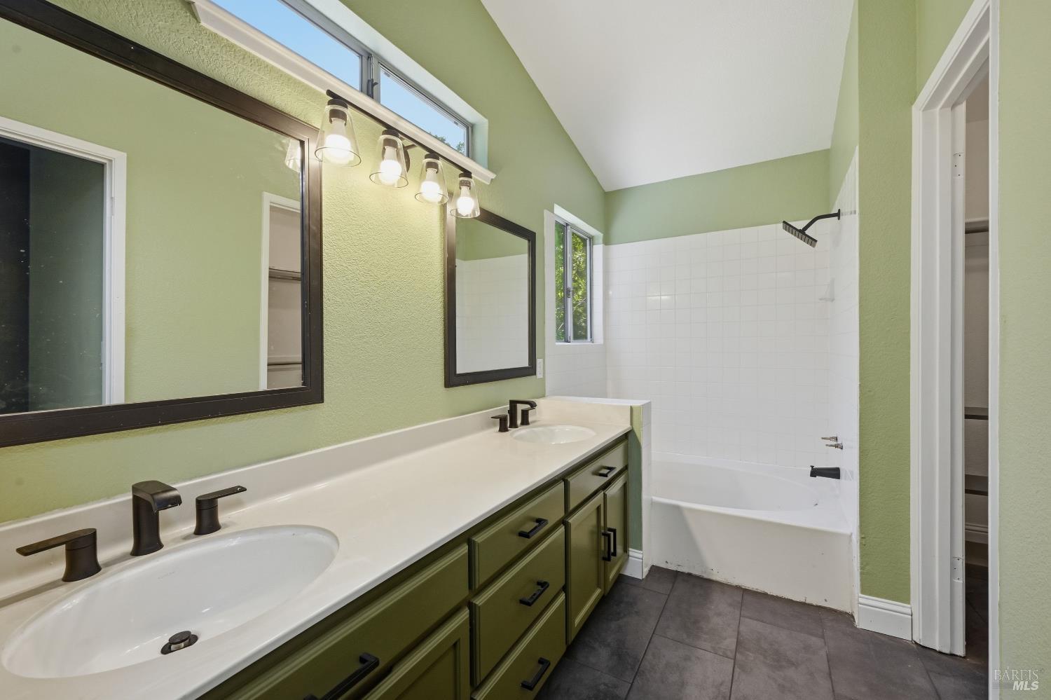 148 Dartmouth Way Windsor CA 95492
