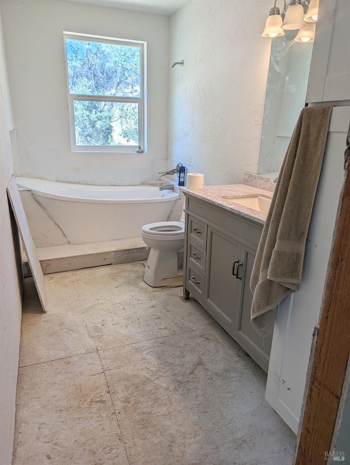 1480 Kenyon Drive Redding CA 96001