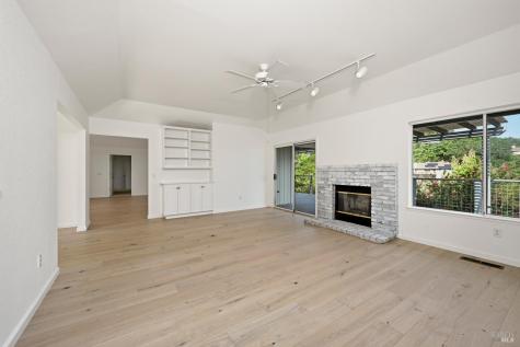 437 Crestridge Place Santa Rosa CA 95409