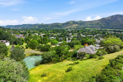 437 Crestridge Place Santa Rosa CA 95409