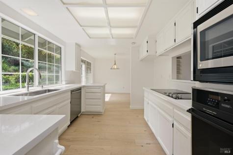 437 Crestridge Place Santa Rosa CA 95409