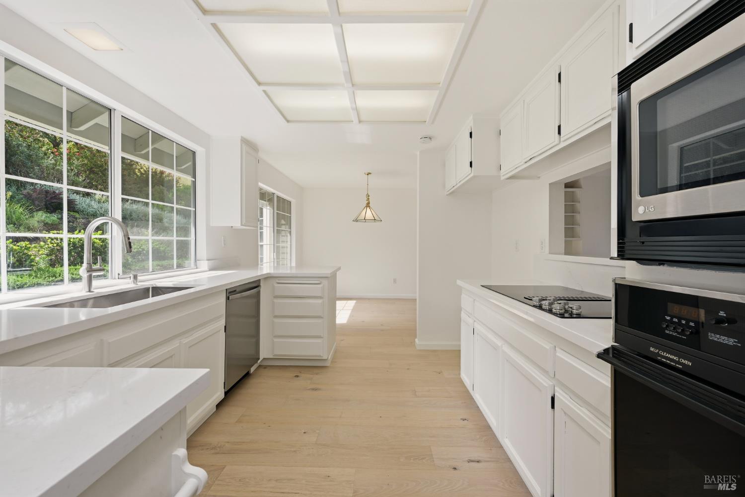 437 Crestridge Place Santa Rosa CA 95409