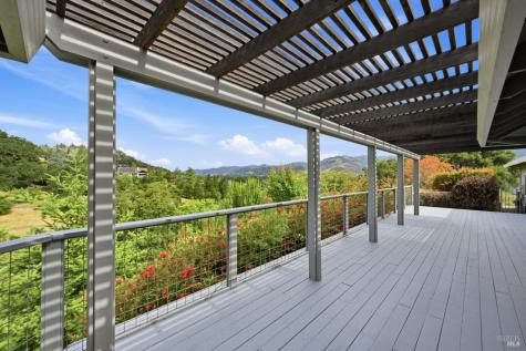 437 Crestridge Place Santa Rosa CA 95409