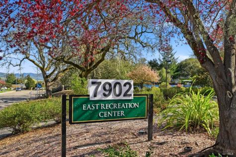 437 Crestridge Place Santa Rosa CA 95409