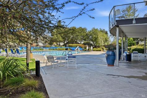 437 Crestridge Place Santa Rosa CA 95409
