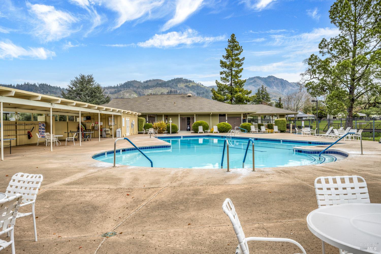 437 Crestridge Place Santa Rosa CA 95409
