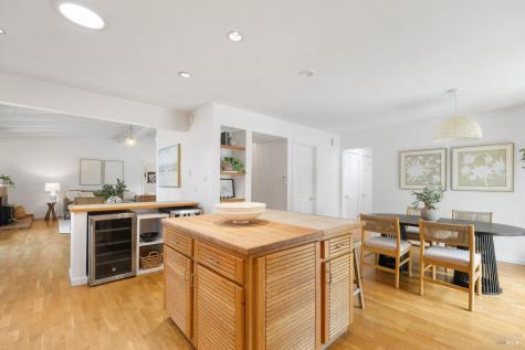 104 Lobo Vista Novato CA 94947