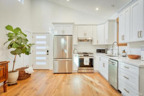 104 Lobo Vista Novato CA 94947
