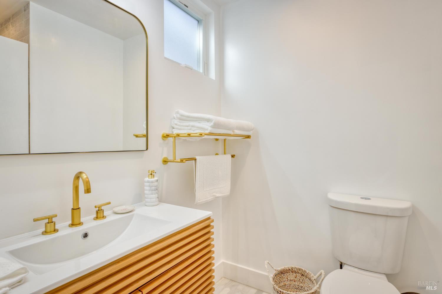 104 Lobo Vista Novato CA 94947