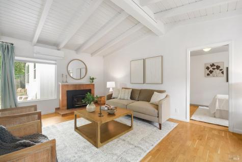 104 Lobo Vista Novato CA 94947