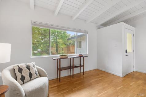 104 Lobo Vista Novato CA 94947