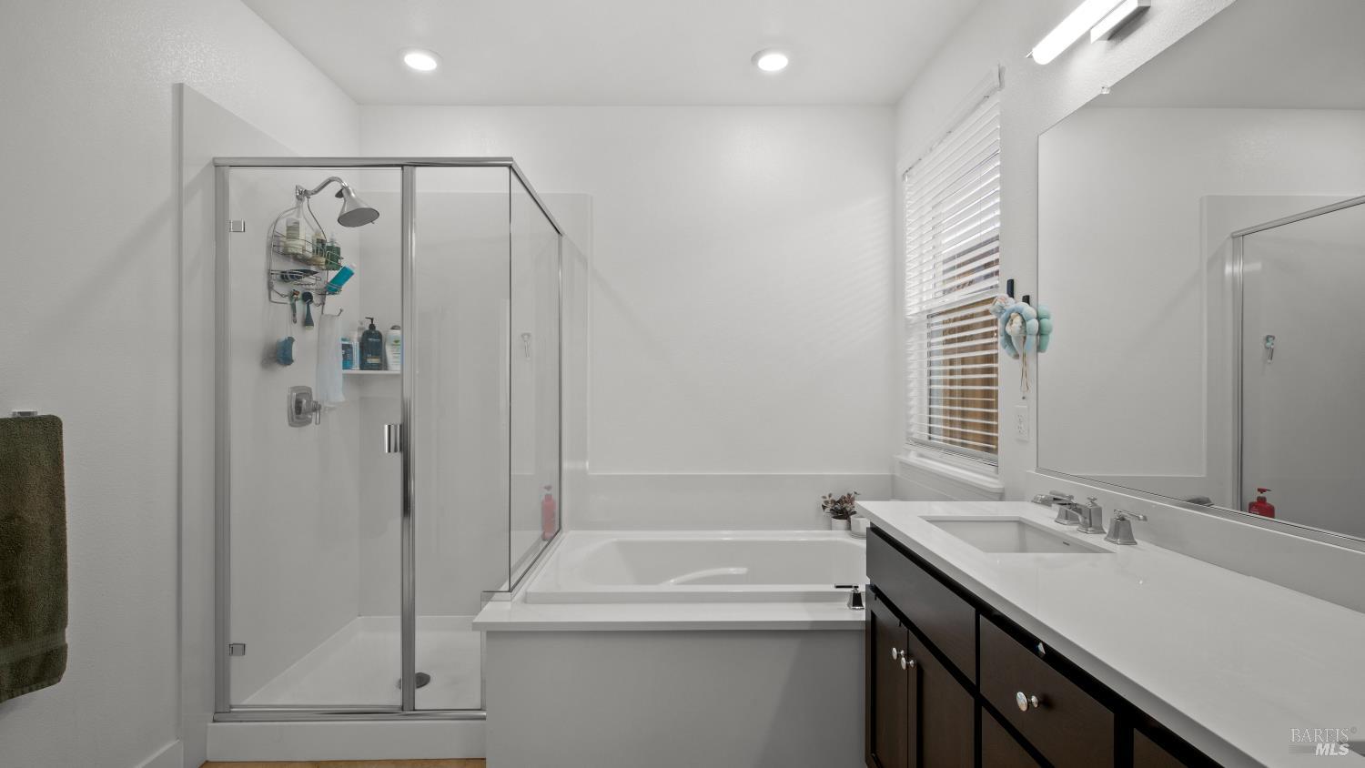 5715 Knight Road Rohnert Park CA 94928