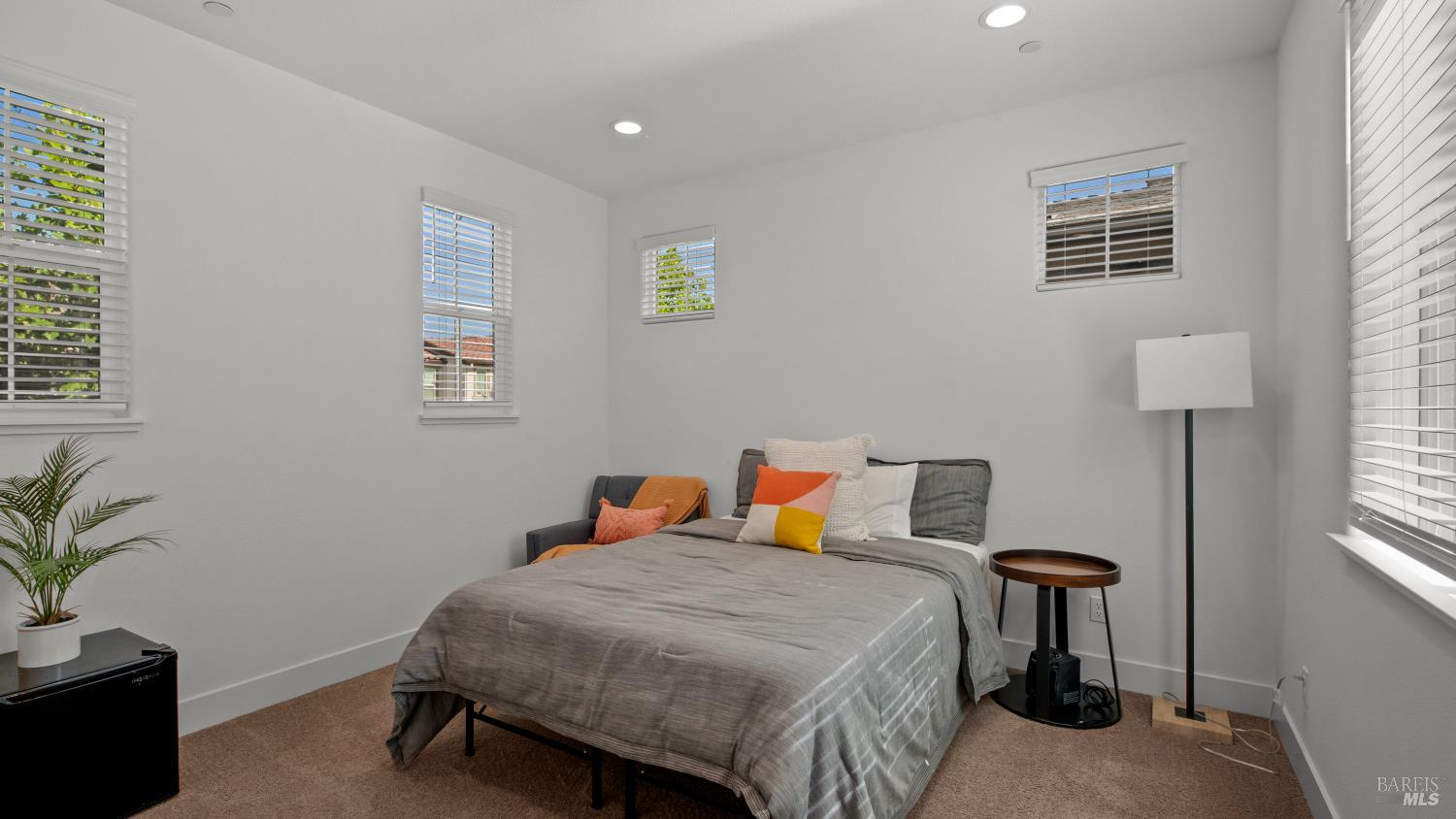 5715 Knight Road Rohnert Park CA 94928