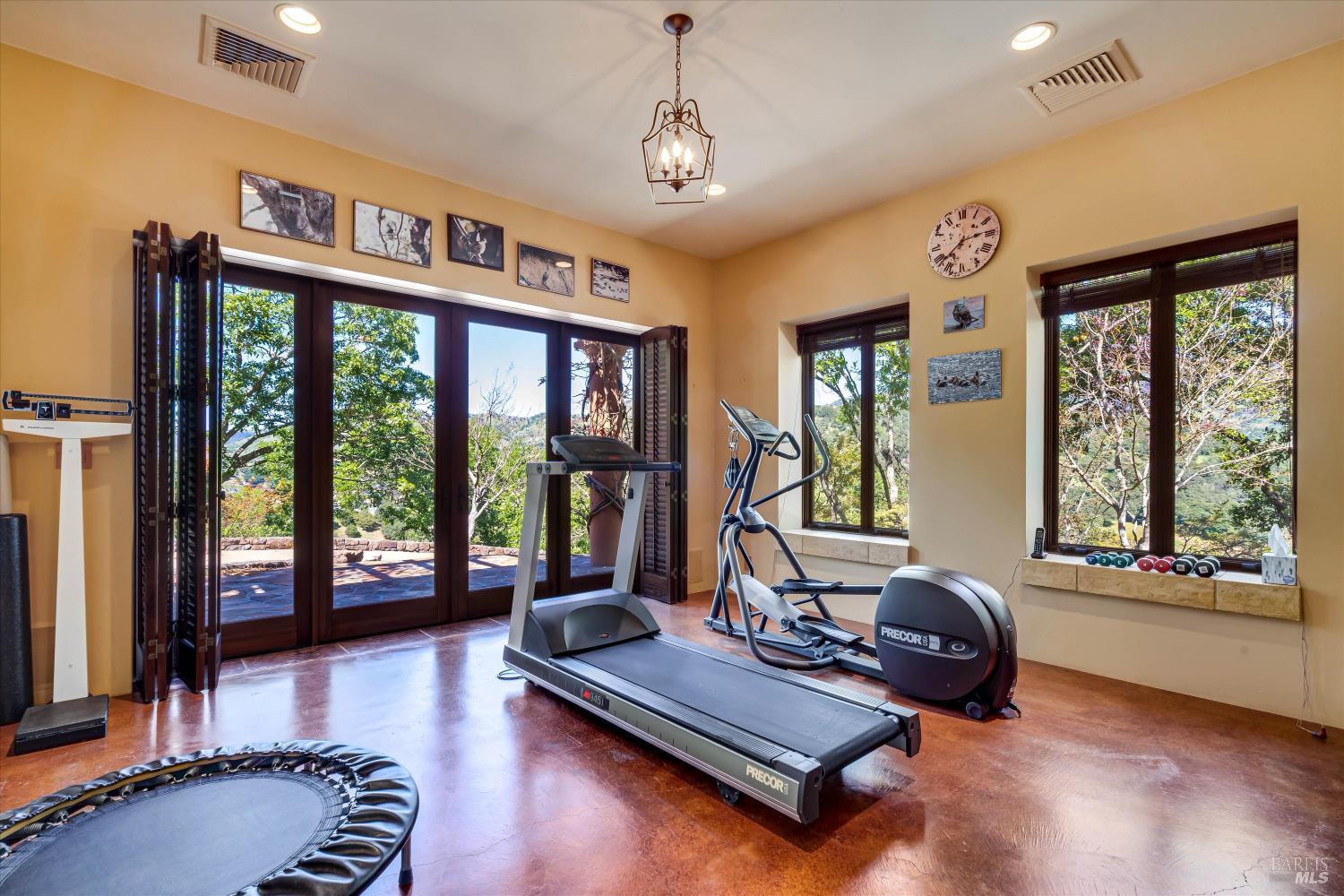 5975 Silverado Trail Napa CA 94558