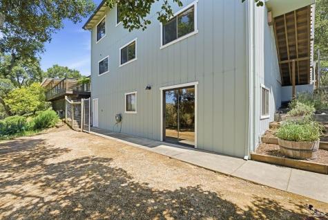 2155 Thornsberry Road Sonoma CA 95476