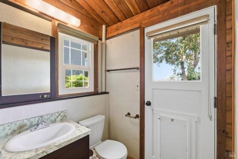 2155 Thornsberry Road Sonoma CA 95476