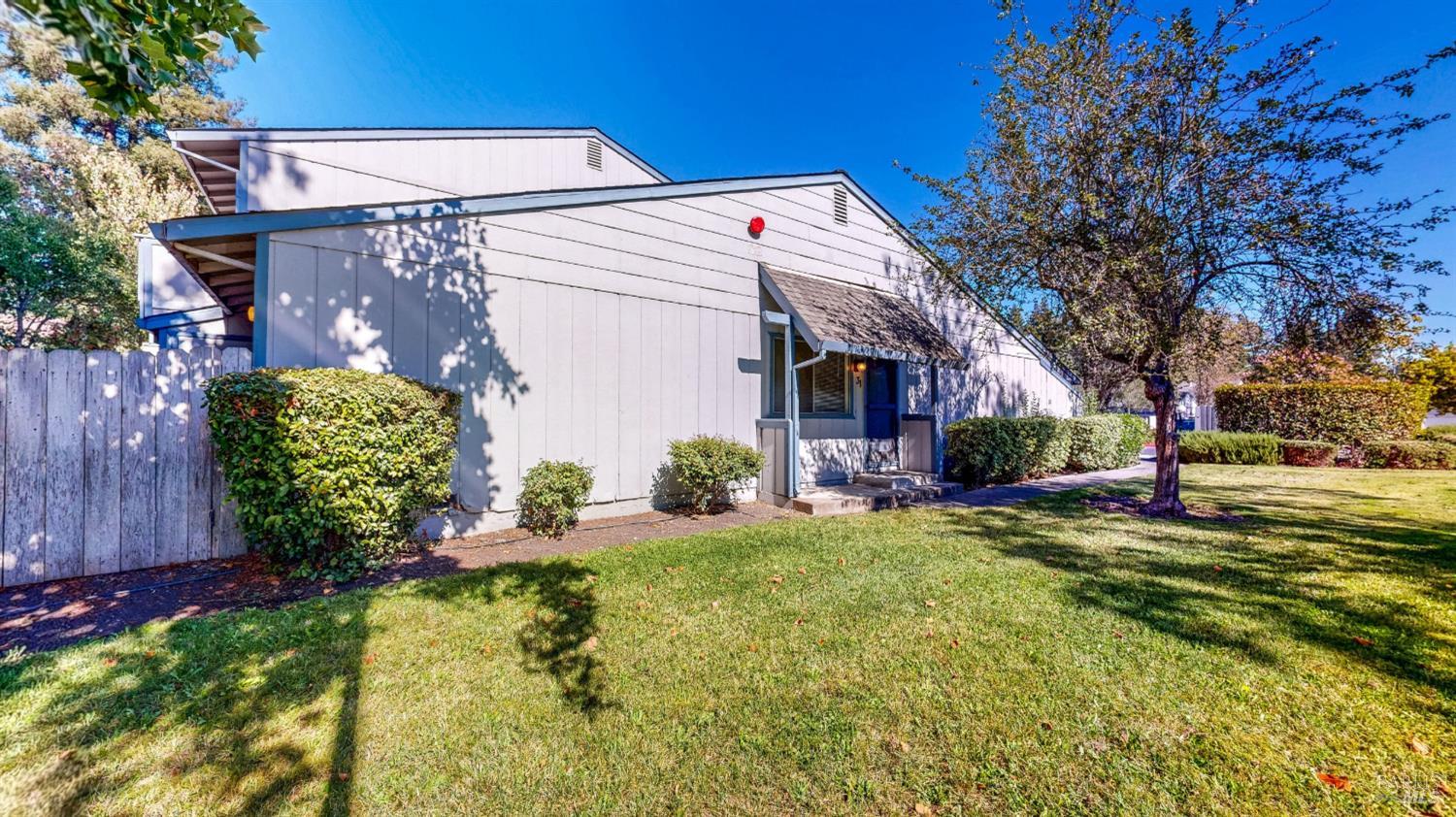31 Conifer Square Rohnert Park CA 94928