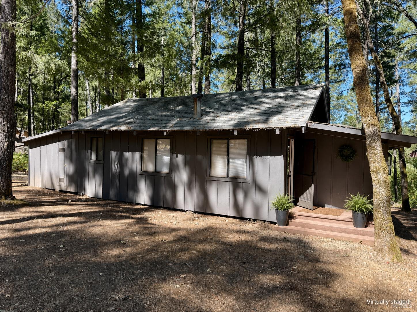 43 Bear Avenue Lake Pillsbury CA 95469
