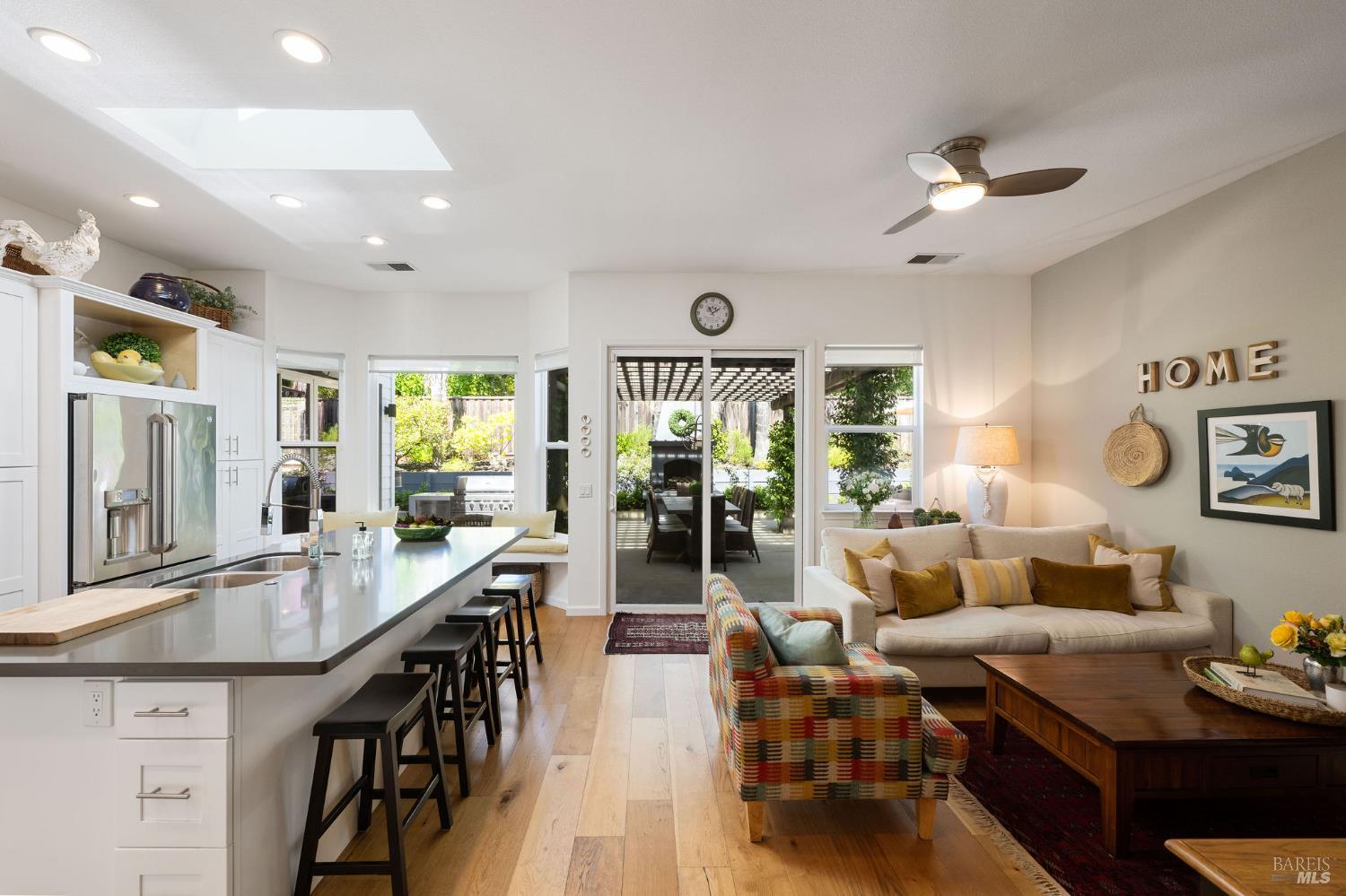 806 Chiles Avenue St. Helena CA 94574