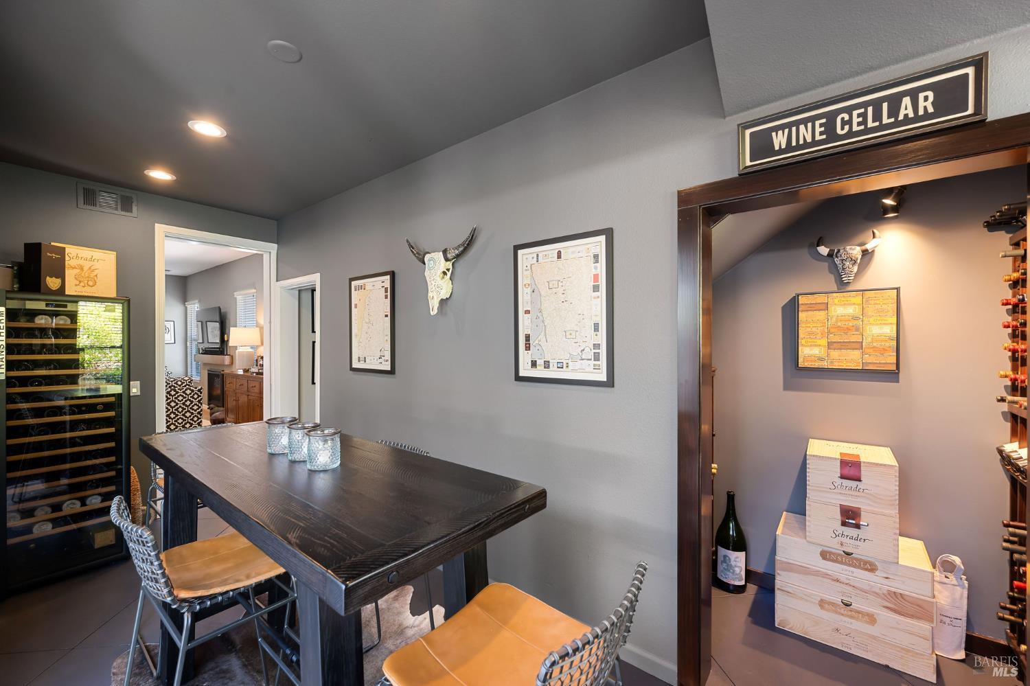 806 Chiles Avenue St. Helena CA 94574