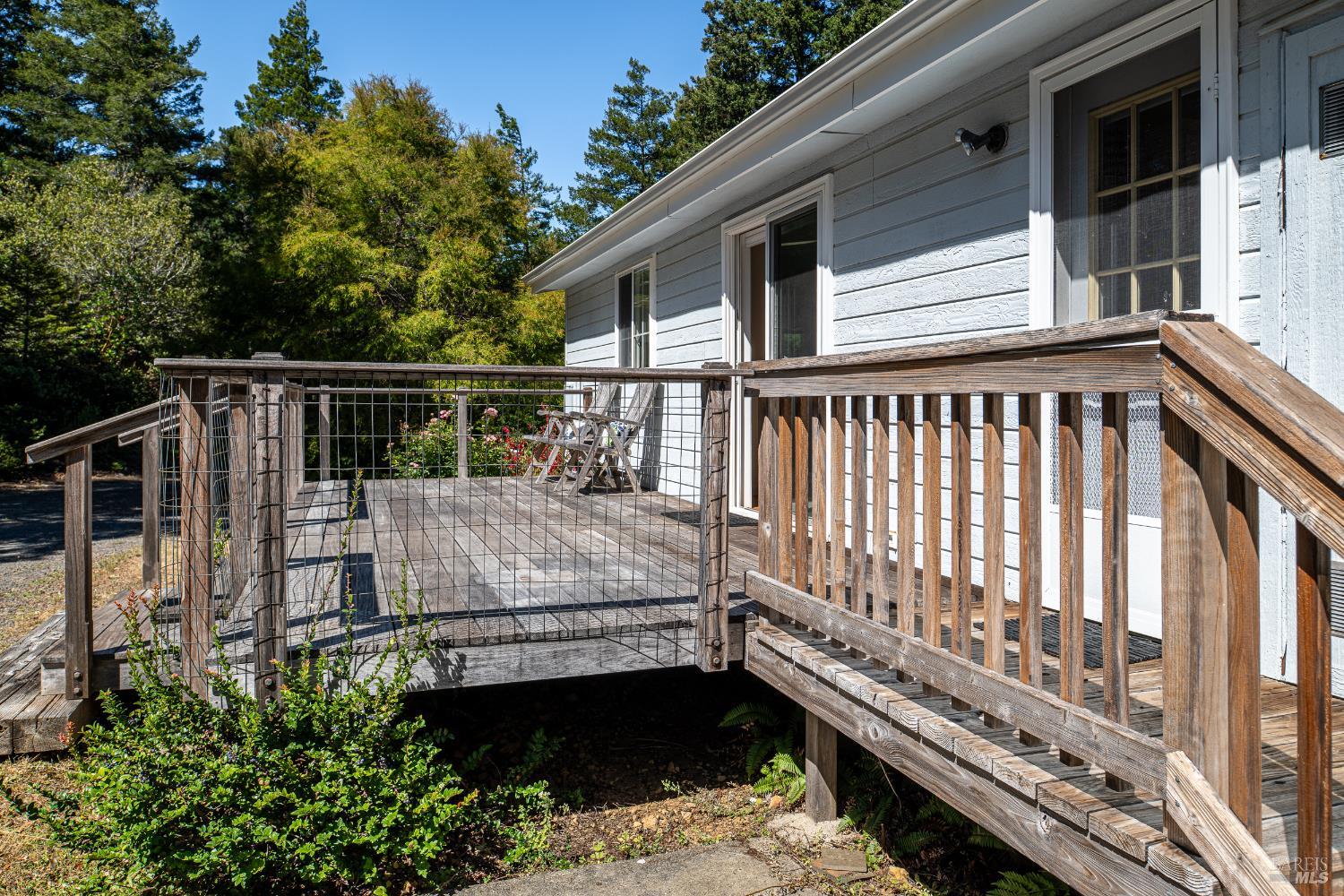 33416 Iversen Road Gualala CA 95445