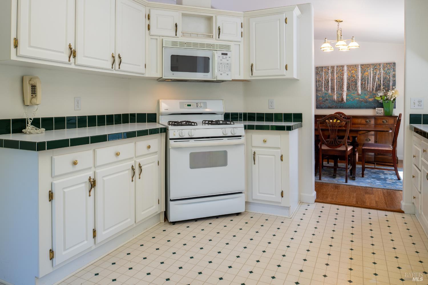33416 Iversen Road Gualala CA 95445