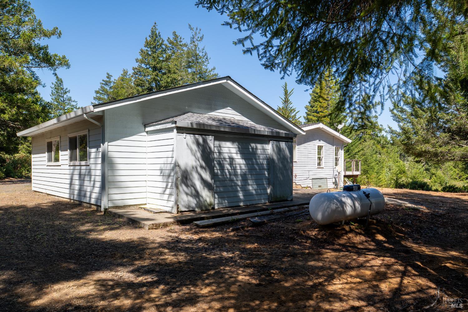 33416 Iversen Road Gualala CA 95445