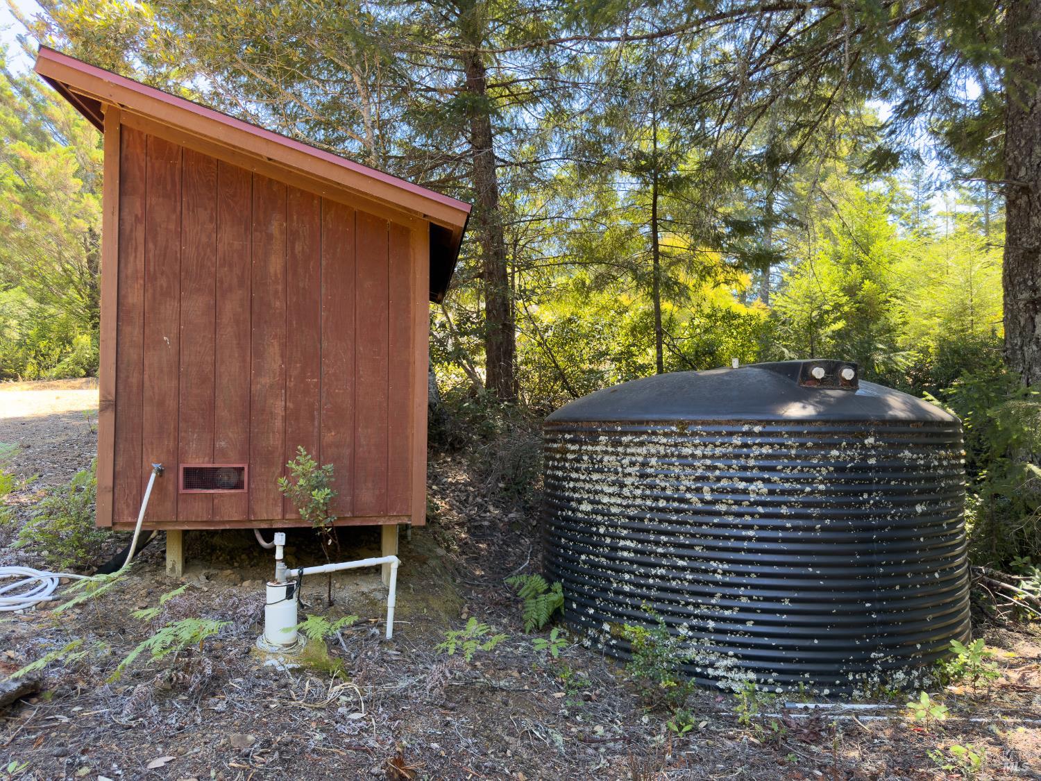 33416 Iversen Road Gualala CA 95445
