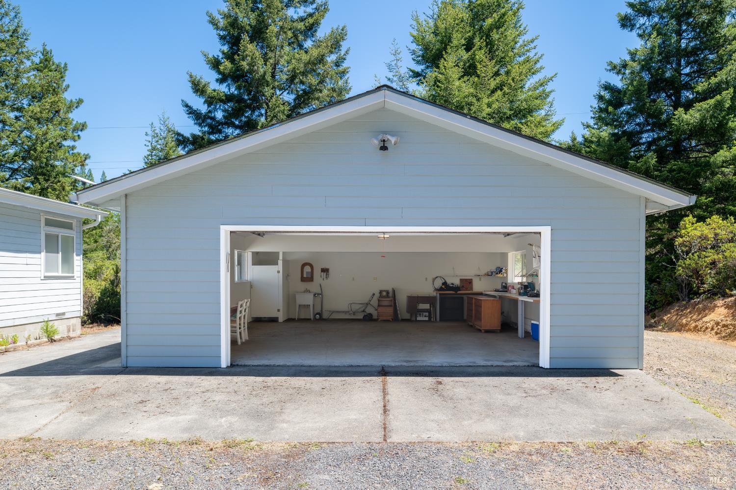 33416 Iversen Road Gualala CA 95445