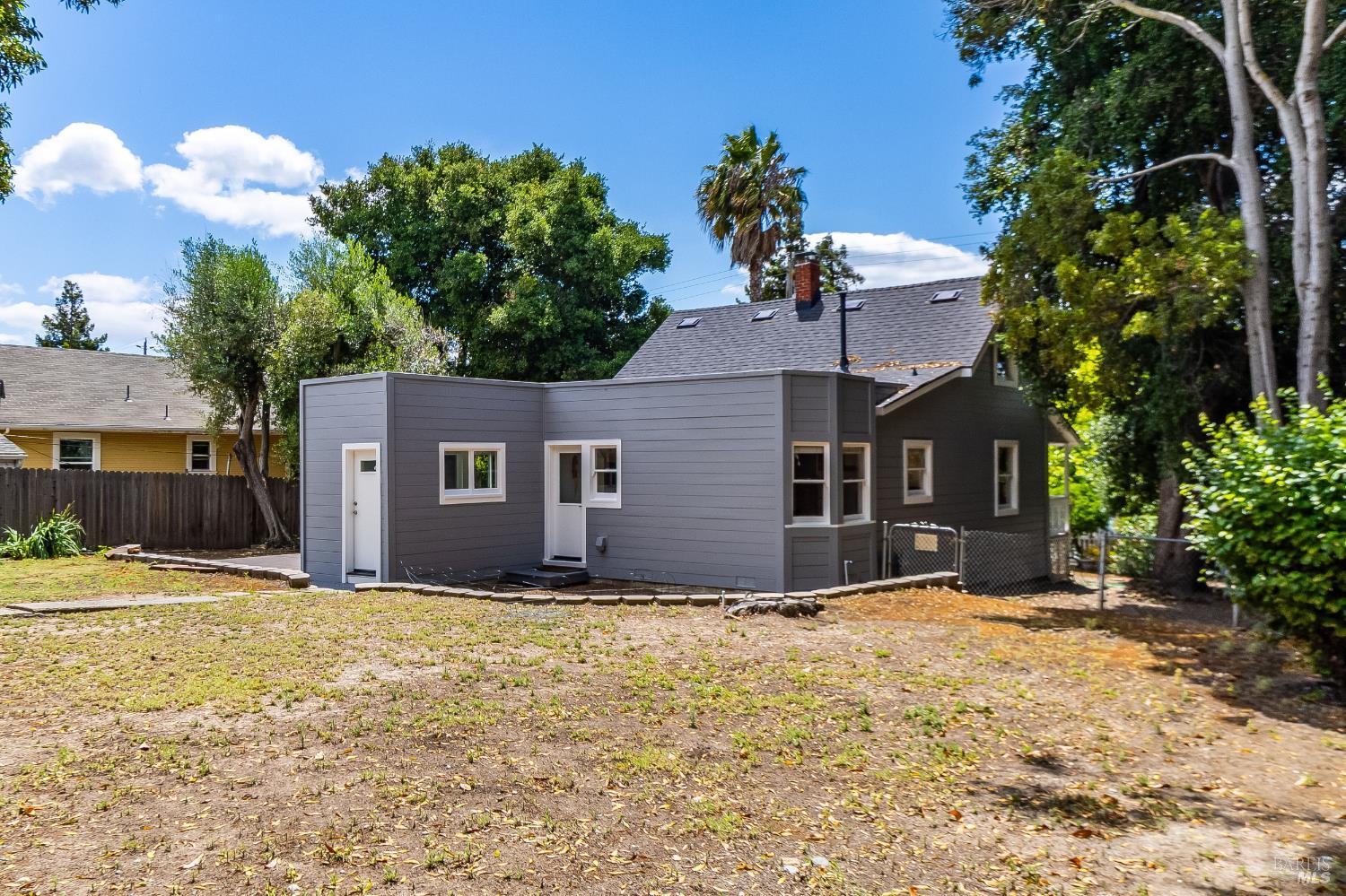 445 E H Street Benicia CA 94510