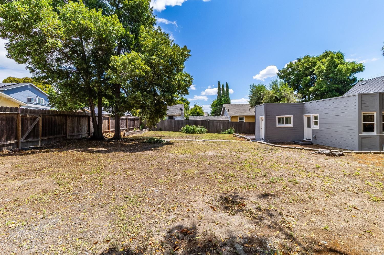 445 E H Street Benicia CA 94510