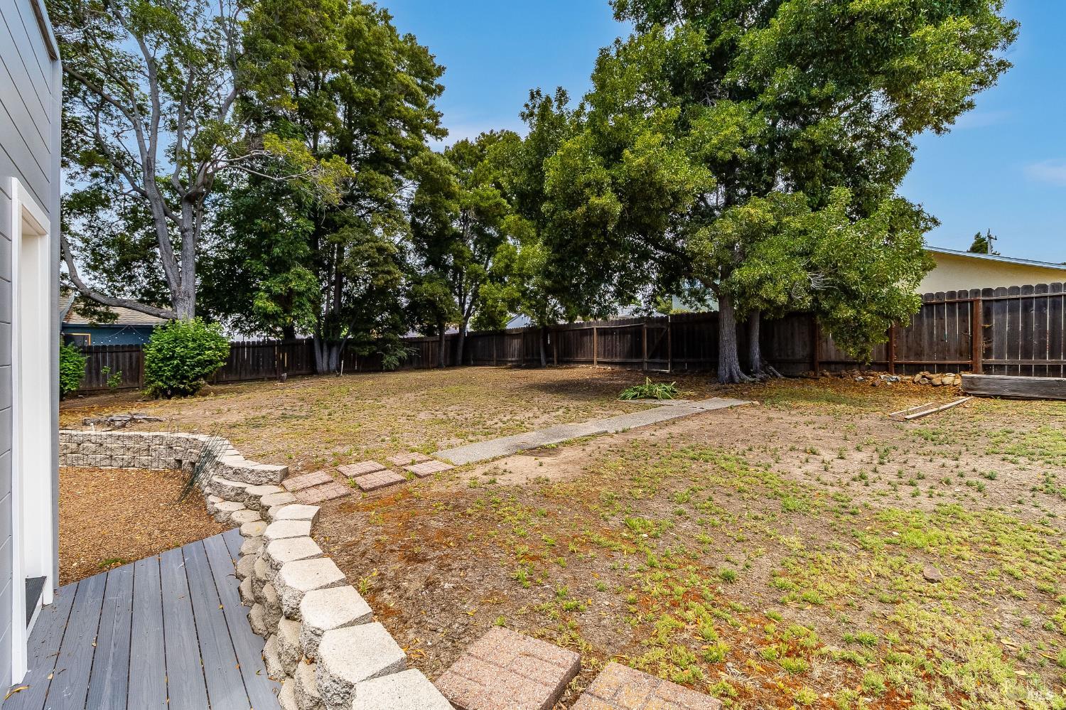 445 E H Street Benicia CA 94510