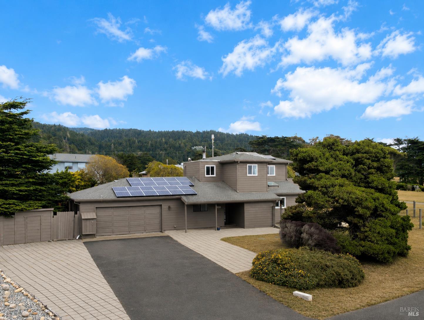 14771 Cypress Point Road Manchester CA 95459