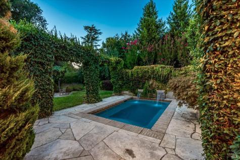 1549 E Napa Street Sonoma CA 95476