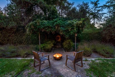 1549 E Napa Street Sonoma CA 95476