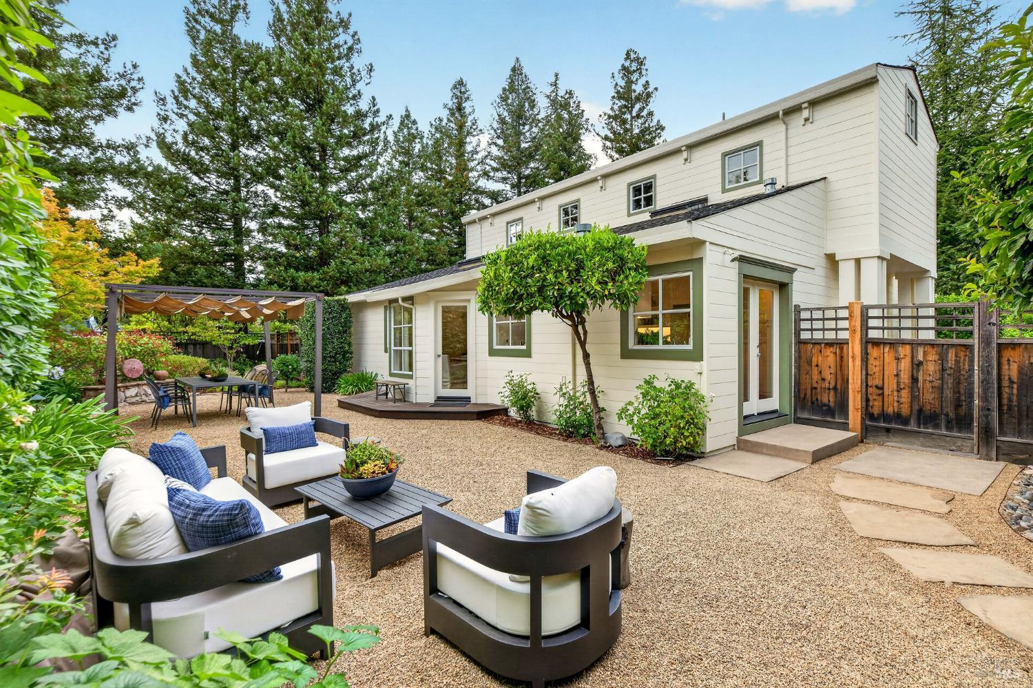 1175 Crane Avenue St. Helena CA 94574