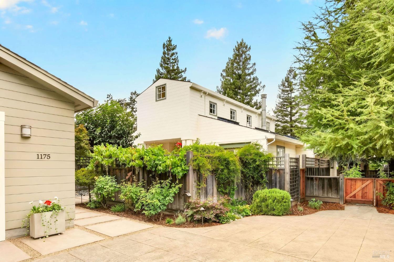 1175 Crane Avenue St. Helena CA 94574
