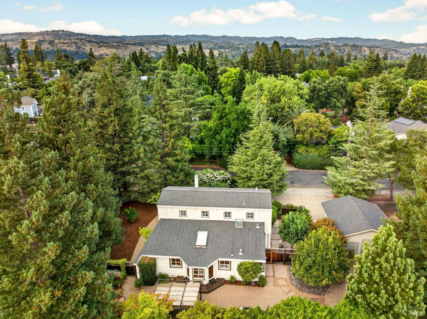 1175 Crane Avenue St. Helena CA 94574