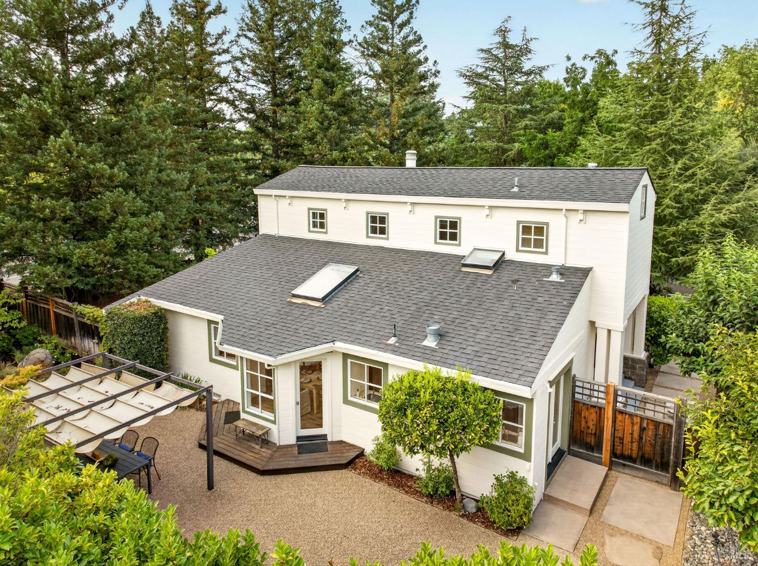 1175 Crane Avenue St. Helena CA 94574