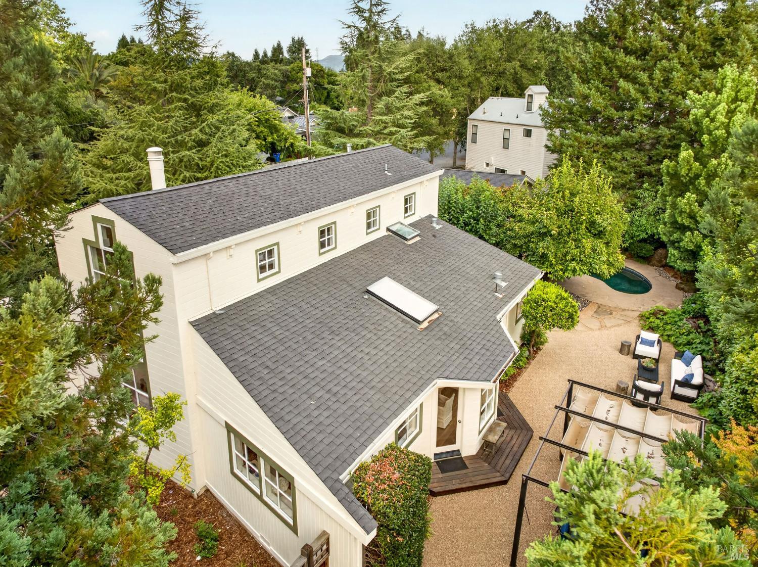 1175 Crane Avenue St. Helena CA 94574
