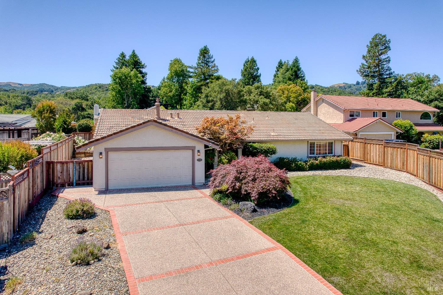 65 Vivian Court Novato CA 94947