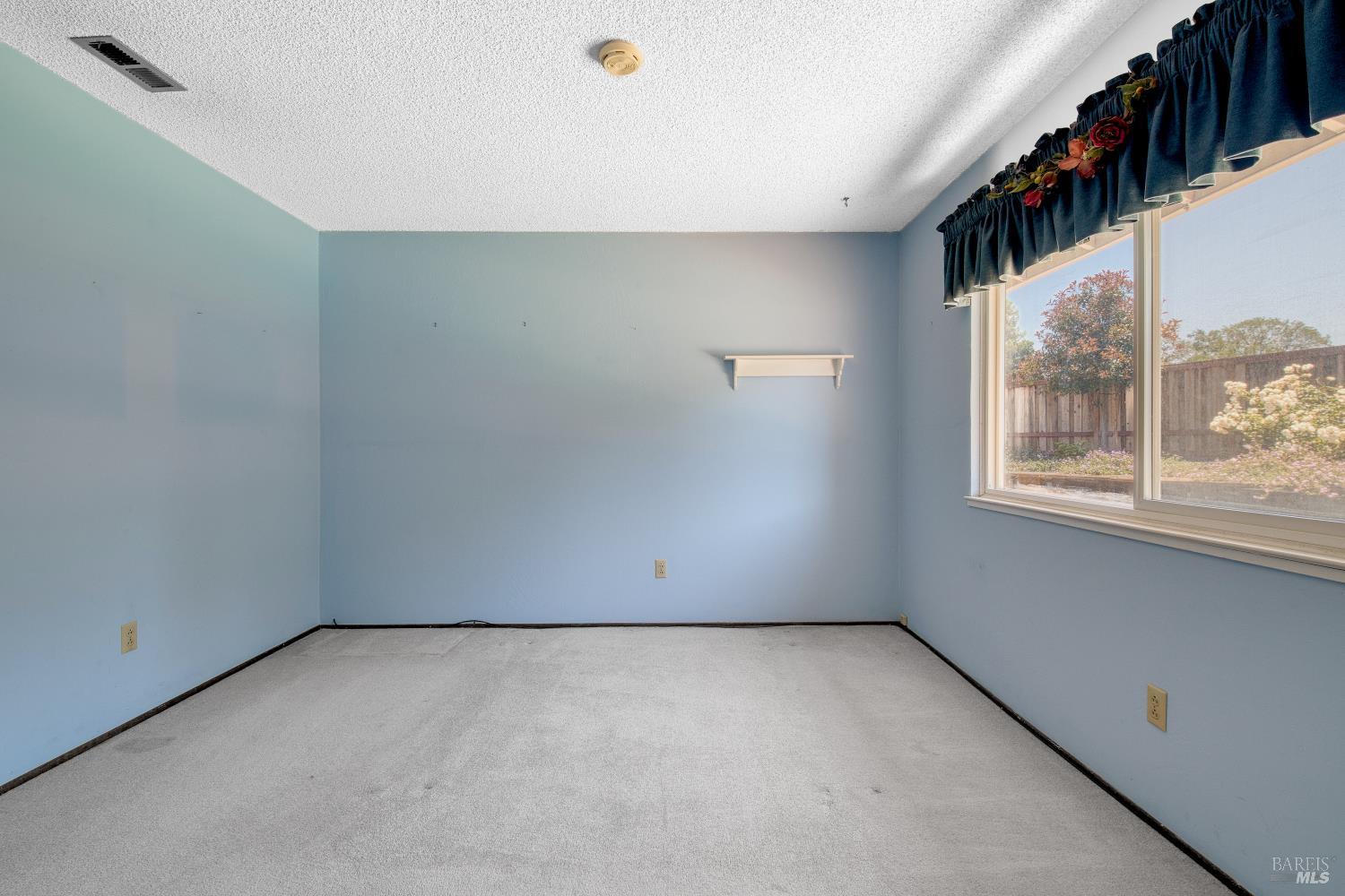 65 Vivian Court Novato CA 94947
