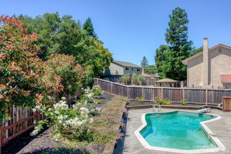 65 Vivian Court Novato CA 94947